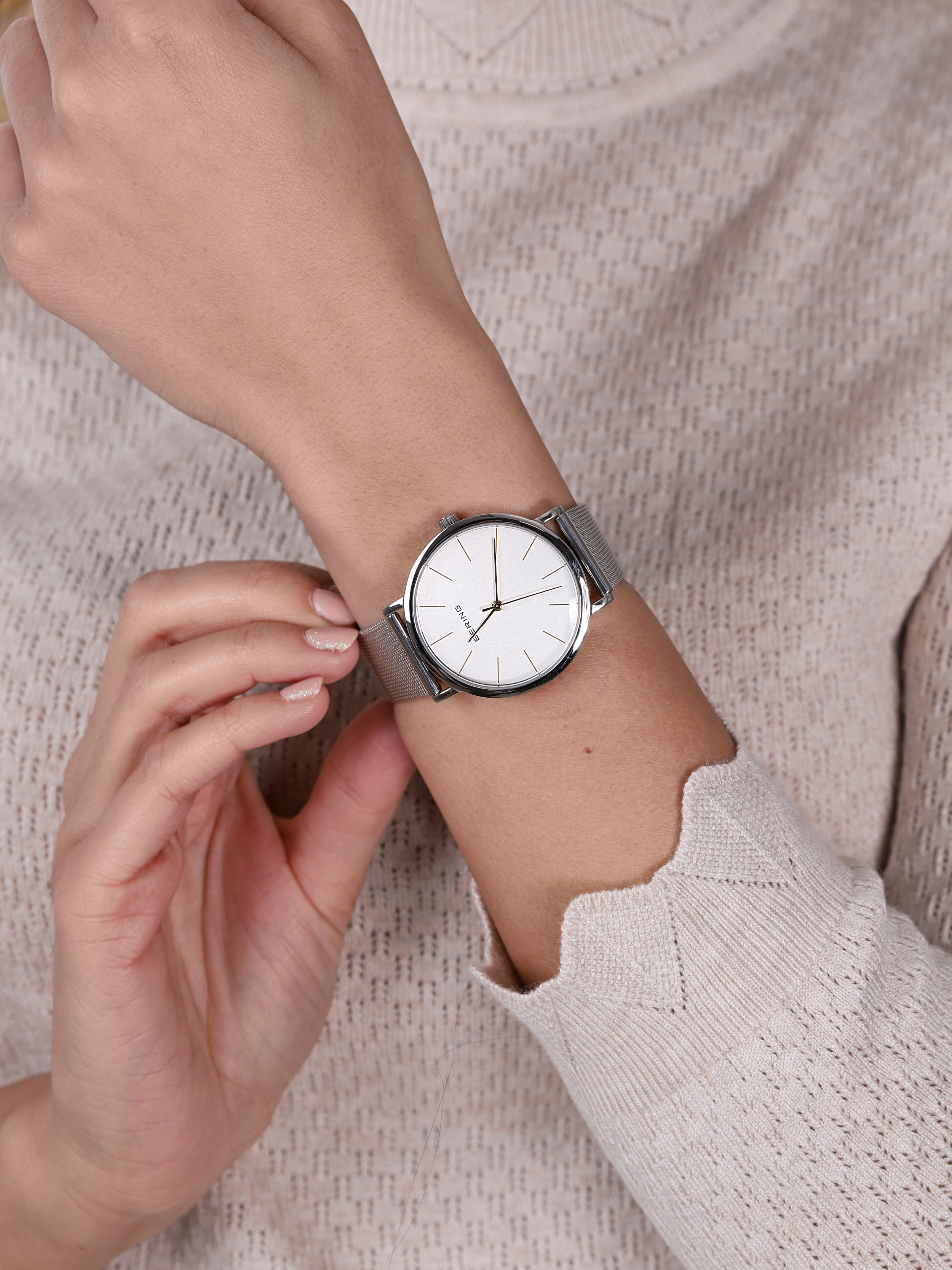  Bering 13436-001 - hover