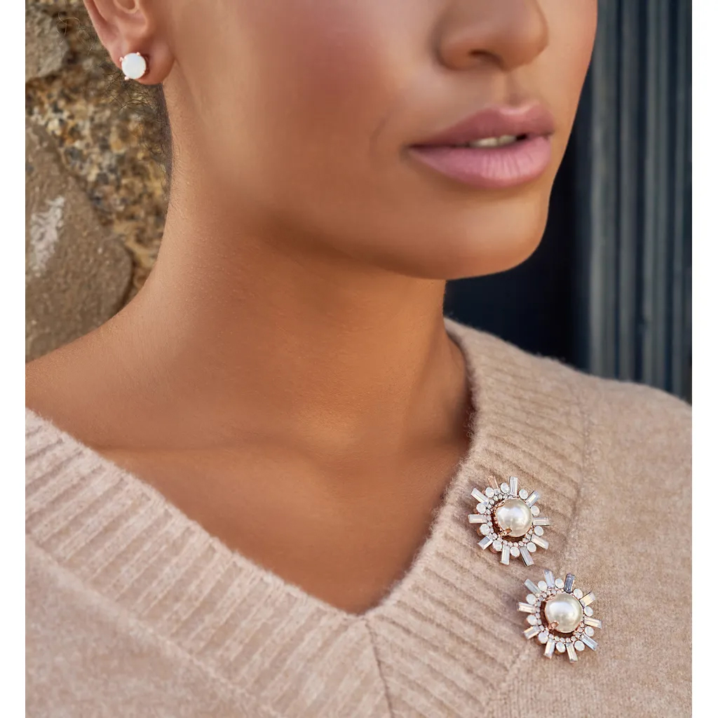 Broszka różowe złoto z perłami i kryształkami Pearl Ball  By Dziubeka BRPE0016 - hover