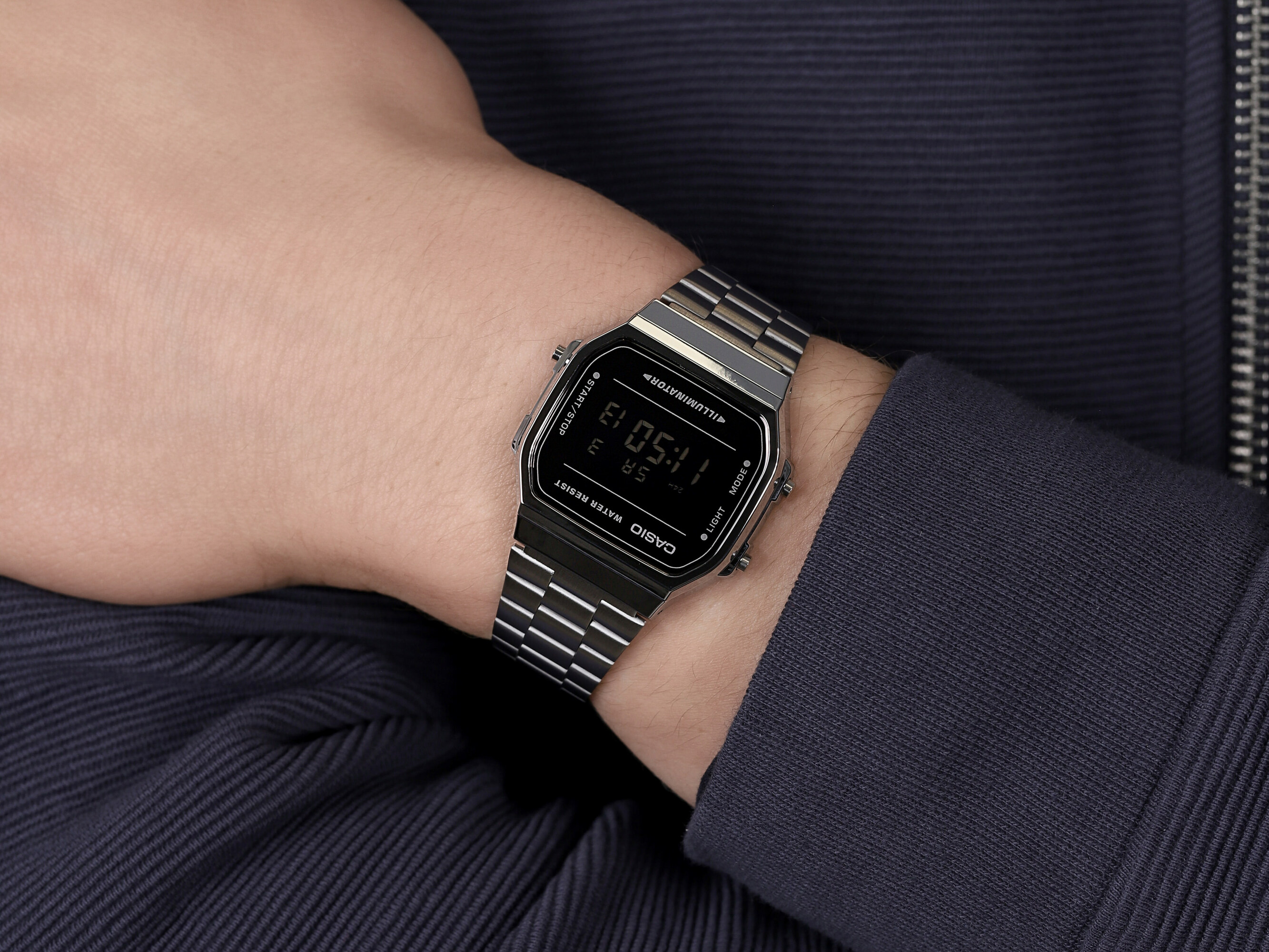 Casio Vintage A168WEM-1EF MIRROR FACE VINTAGE Maxi sportowy zegarek srebrny - miniatura 3