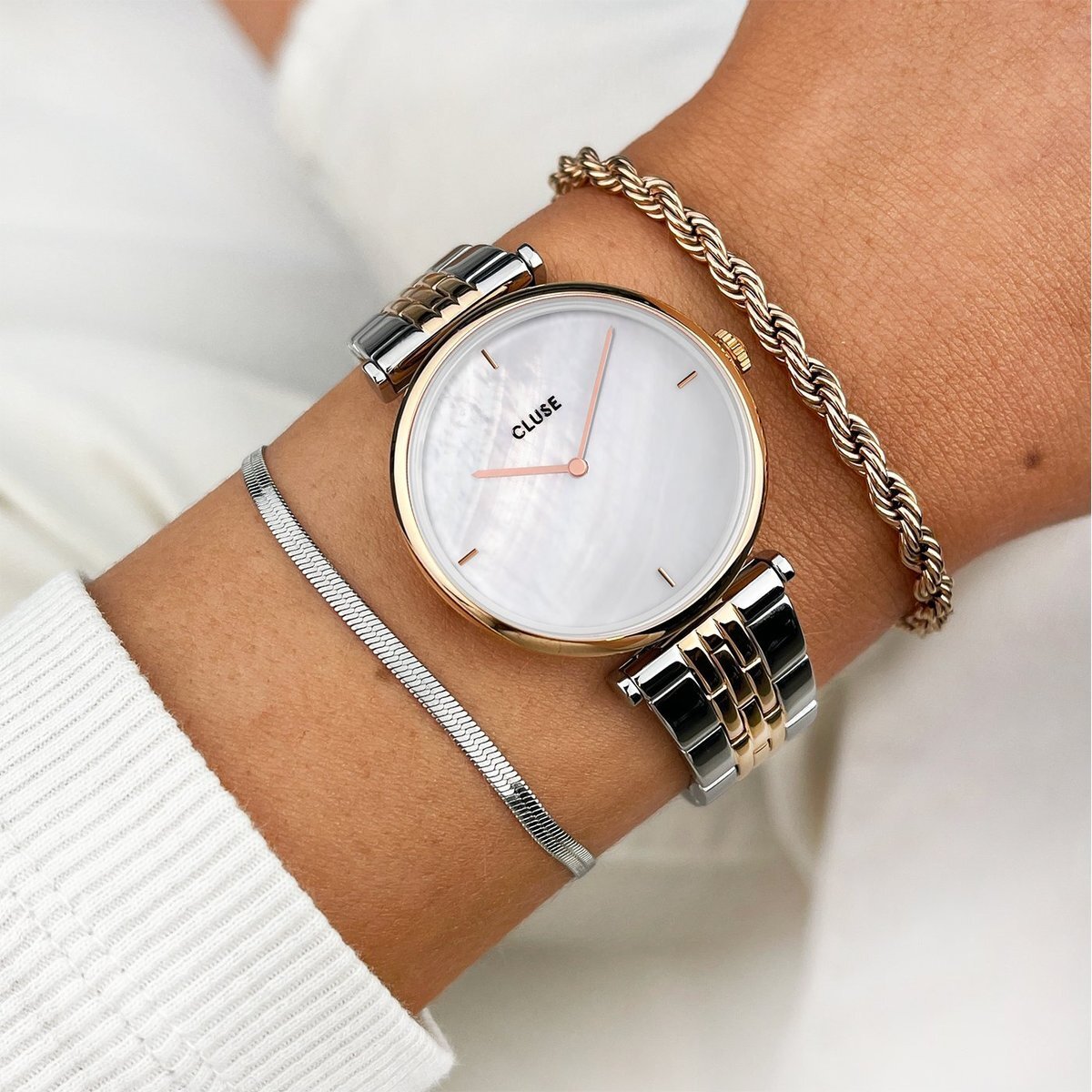 Cluse CW0101208015 Triomphe Mesh Rose Gold/White Pearl zegarek damski klasyczny mineralne - miniatura 5