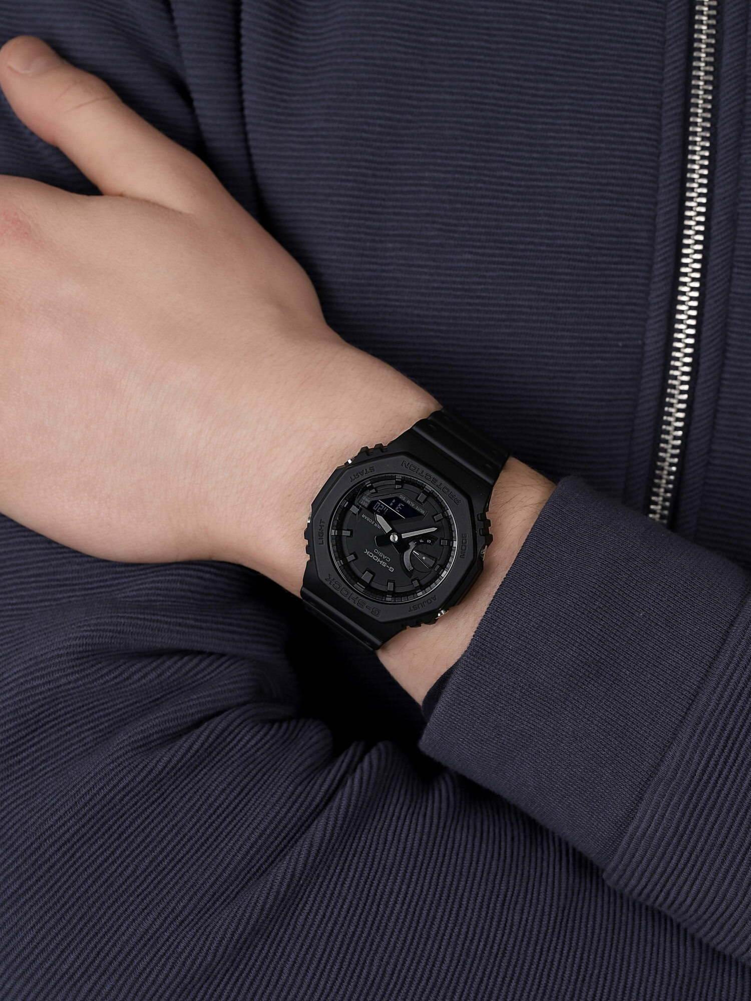 Octagon Black "CasiOak" Carbon Core Guard Casio G-SHOCK GA-2100-1A1ER - hover