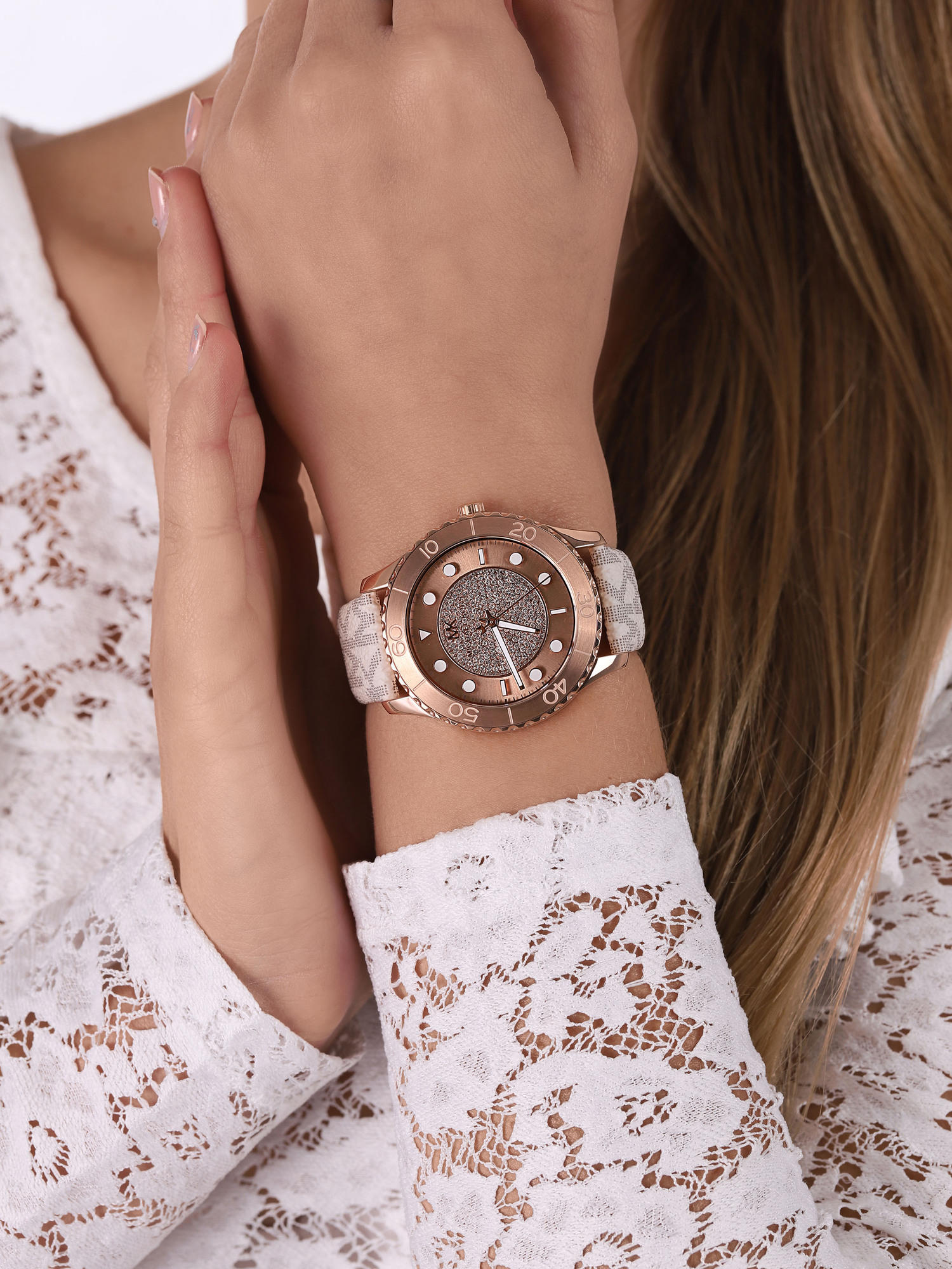 Runway Michael Kors MK6980 - hover