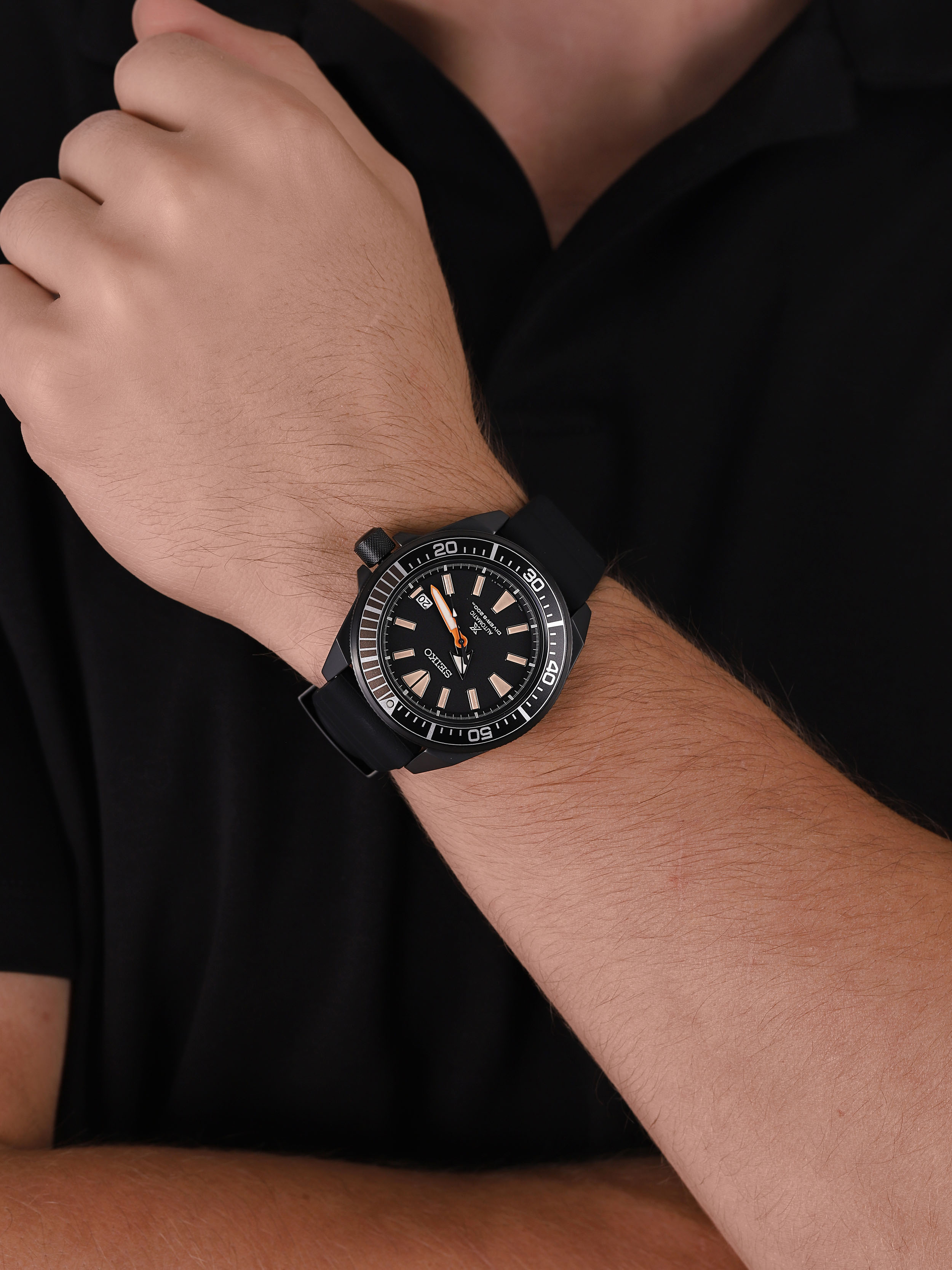 Prospex Divers 200m Black Series Samurai Seiko SRPH11K1 - hover