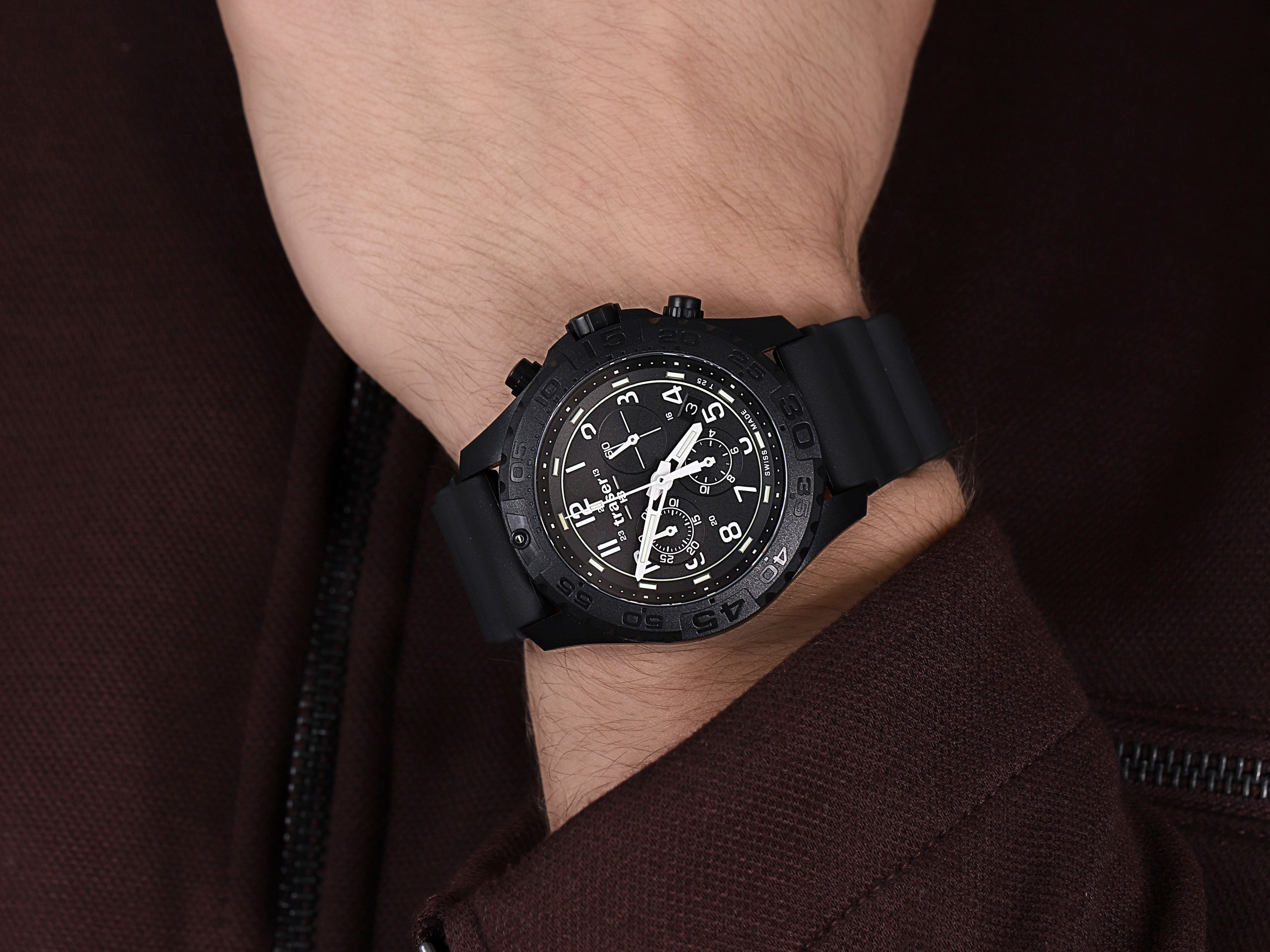 Traser TS-108679 P96 Outdoor Pioneer Evolution P96 OdP Evolution Chrono Black zegarek męski klasyczny szafirowe - miniatura 2