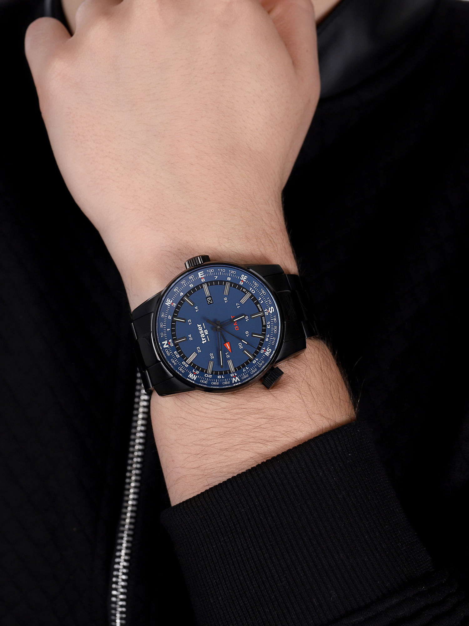 P68 Pathfinder GMT Blue Stainless Steel Traser TS-109524 - hover