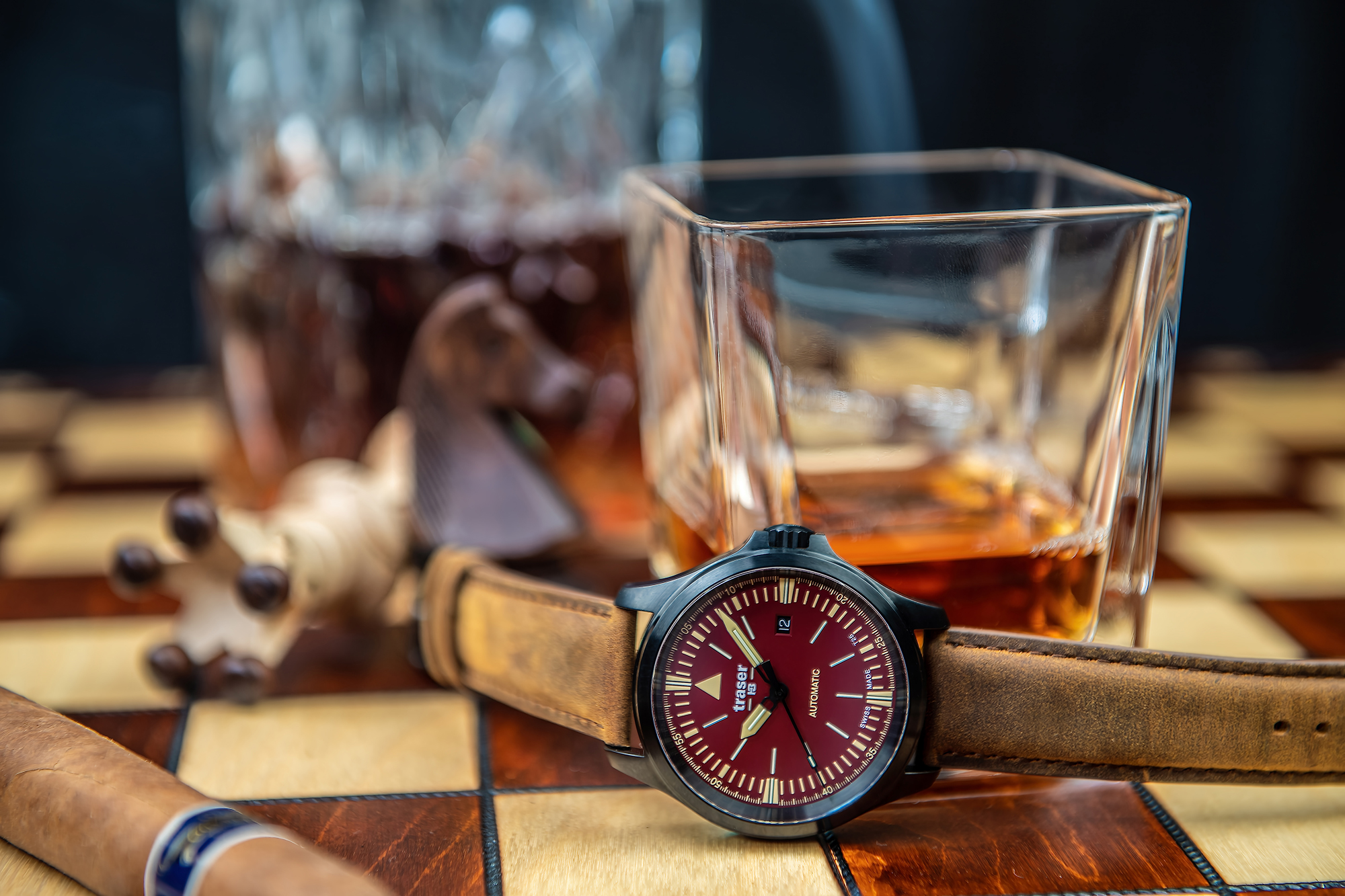 Traser TS-110758 P67 Officer Pro Automatic Red Leather Strap zegarek klasyczny P67 Officer Pro Automatic - miniatura 4