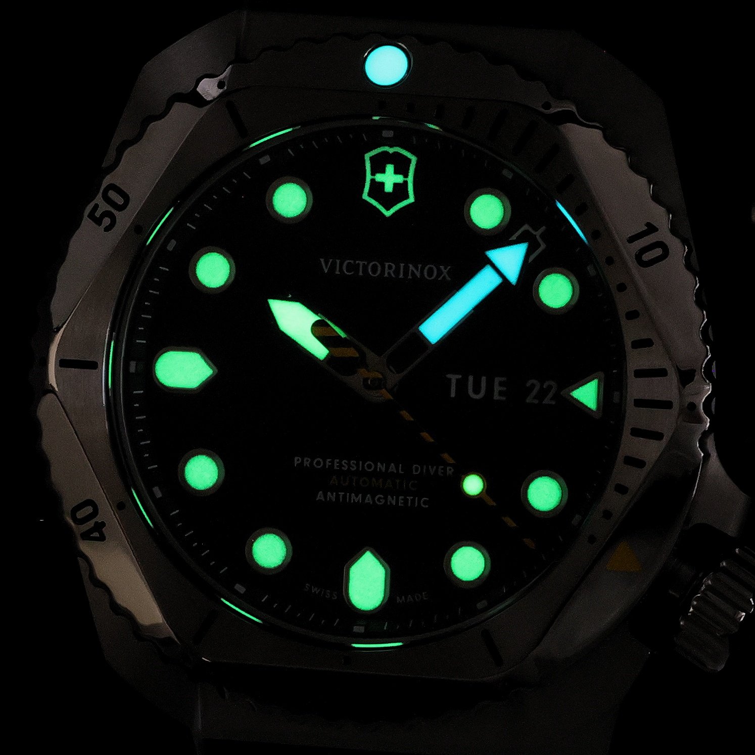 Victorinox 241994 zegarek męski Dive Pro srebrny
