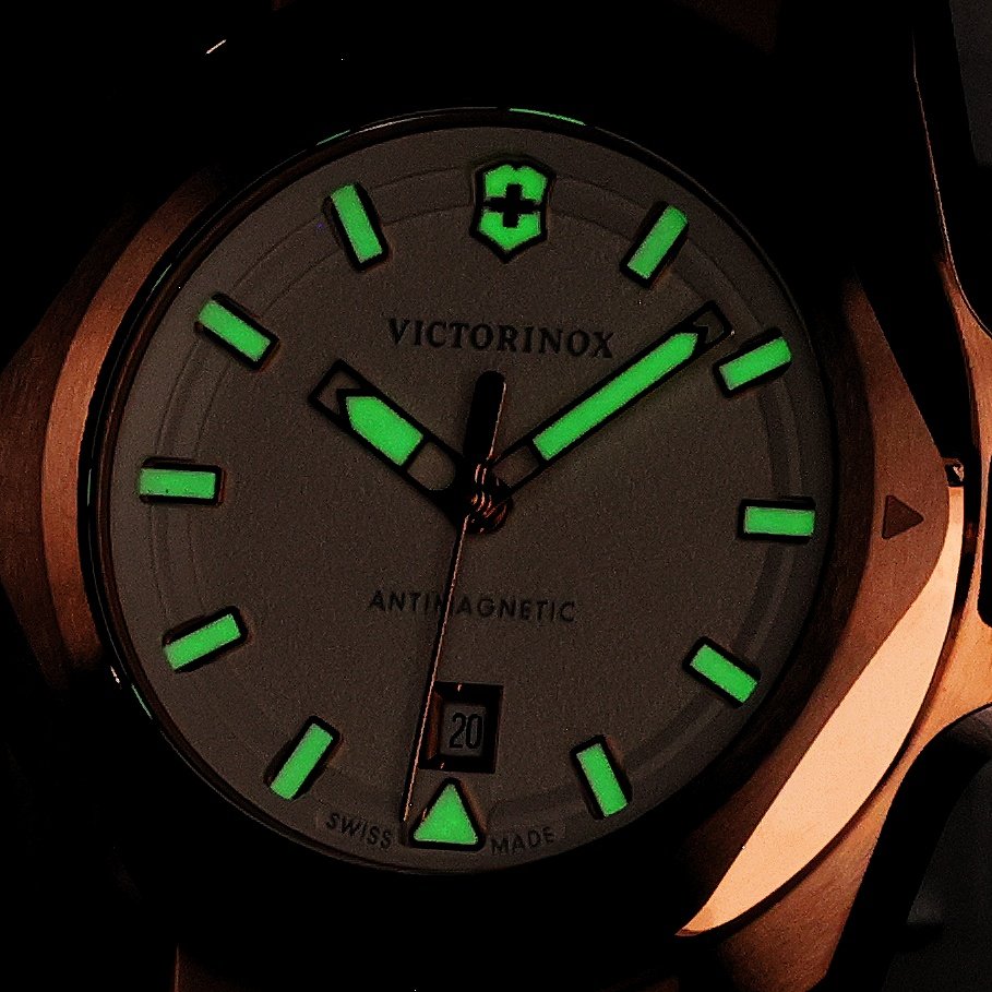 Victorinox 242037 zegarek damski INOX złoty - miniatura 5