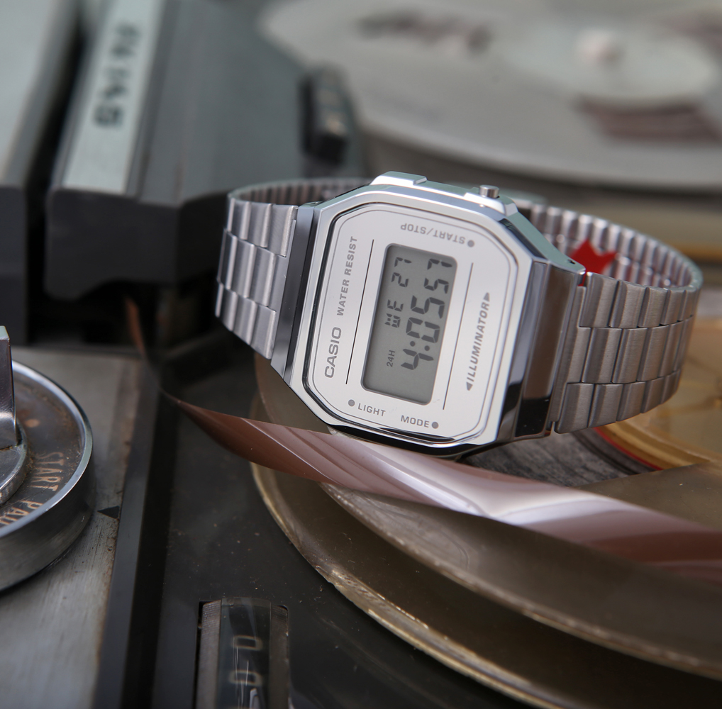Casio Vintage A168WEM-7EF MIRROR FACE VINTAGE Maxi sportowy zegarek srebrny - miniatura 7