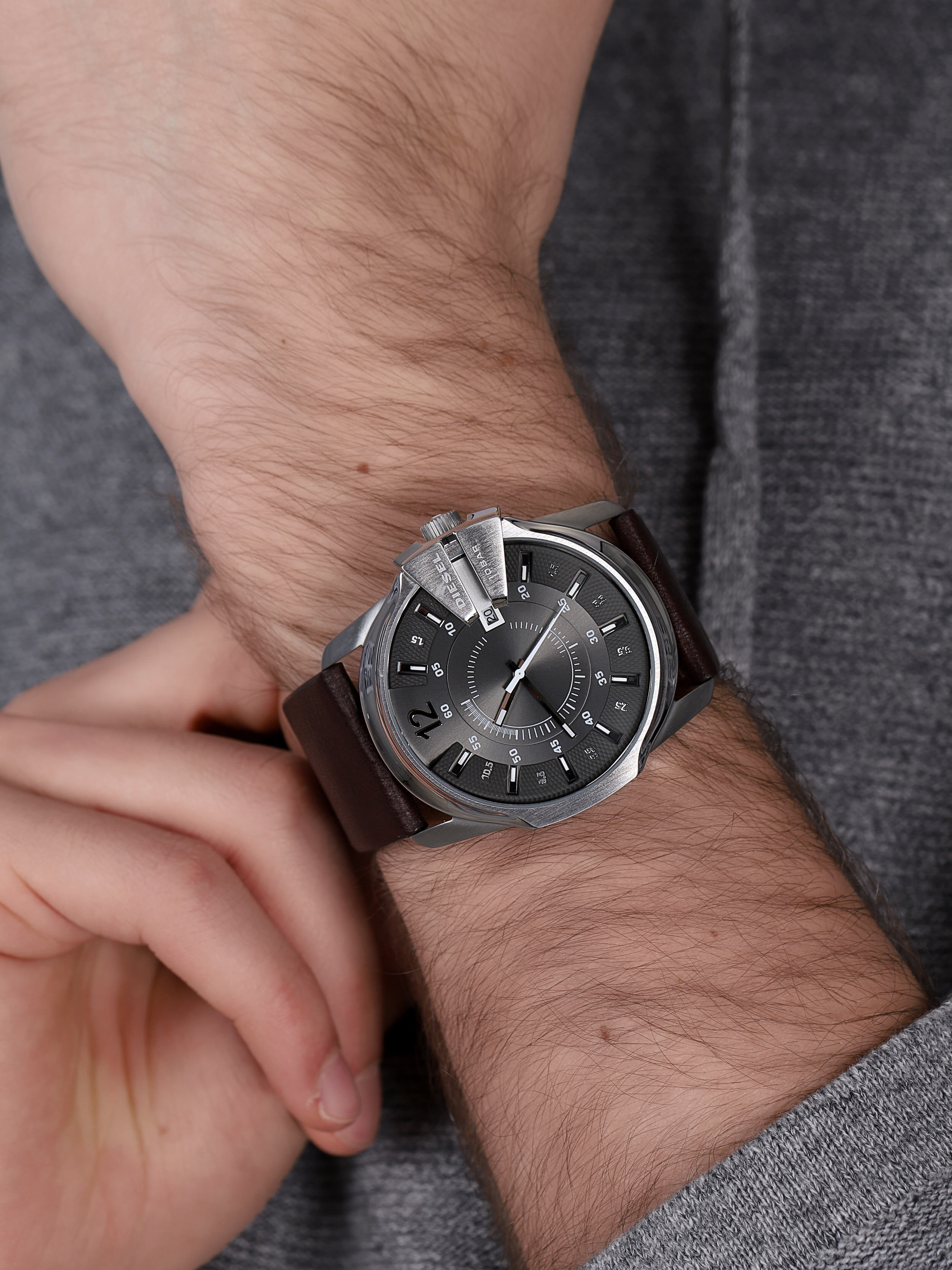 MASTER CHIEF Diesel DZ1206 - hover