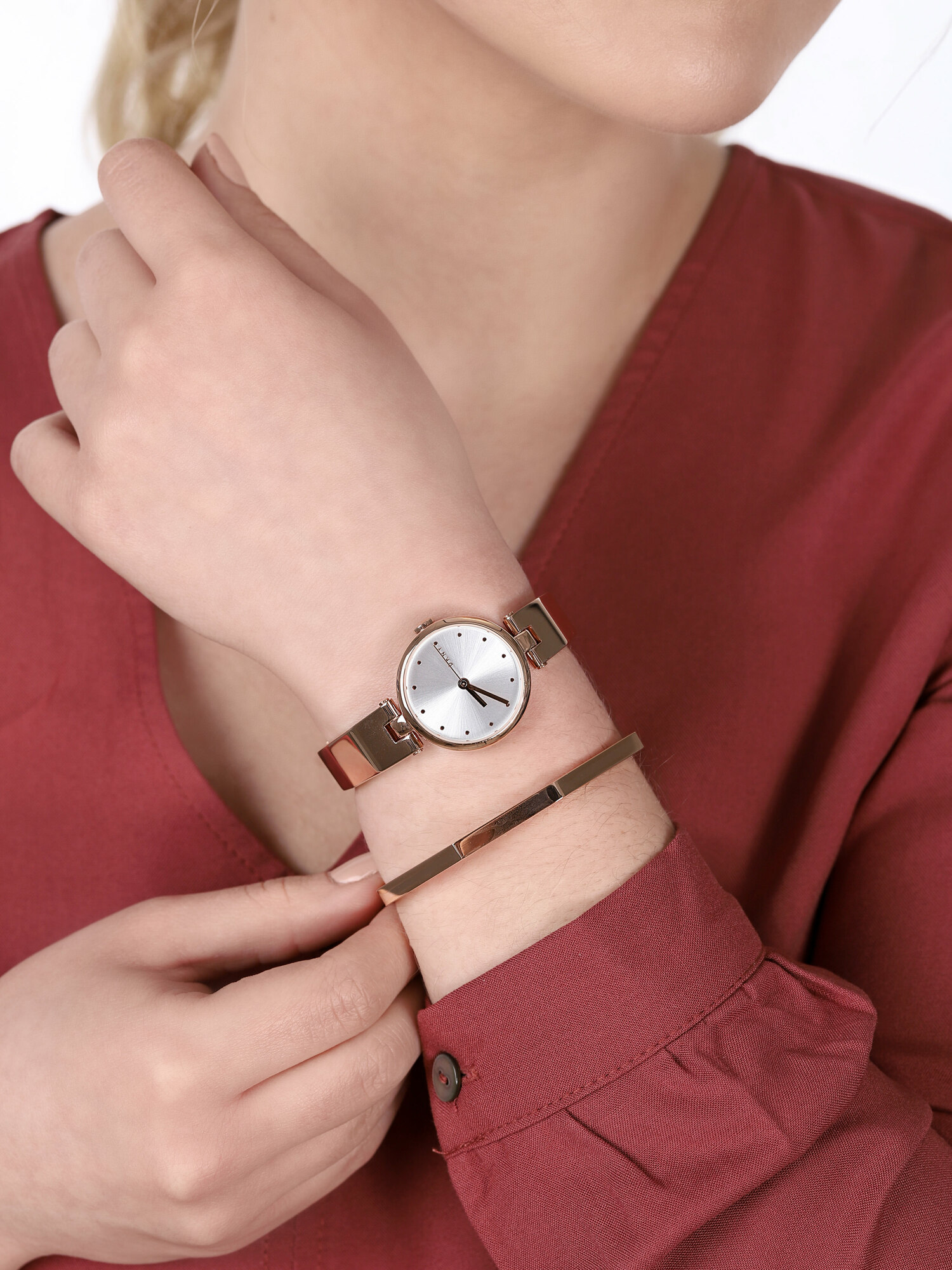  DKNY NY2811 - hover