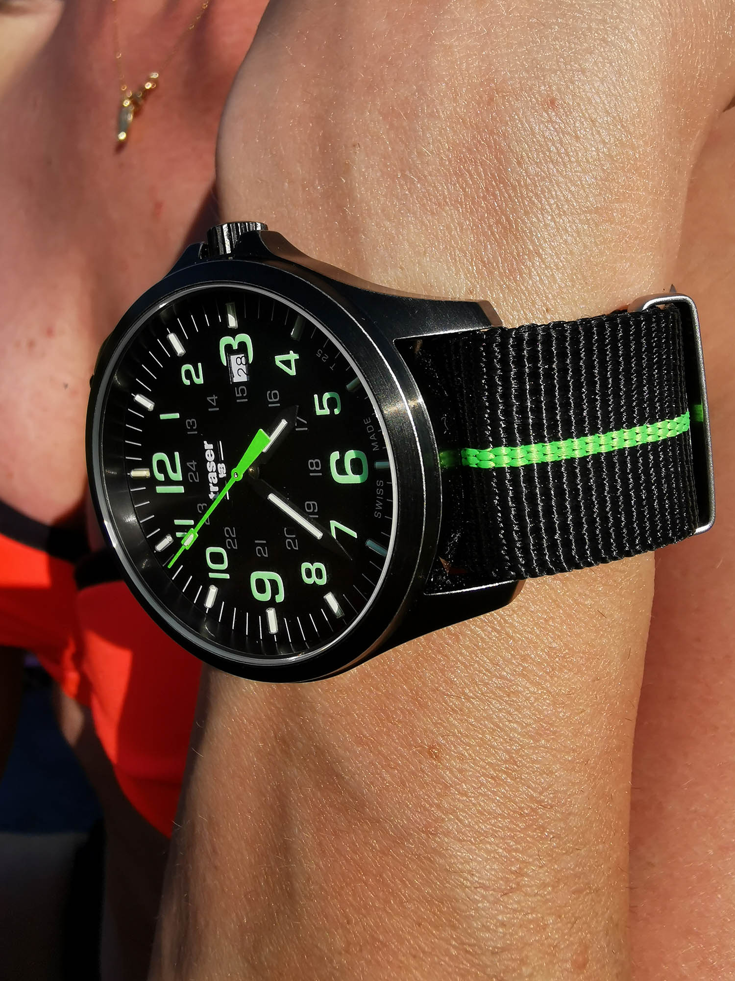 zegarek Traser TS-107426 kwarcowy męski P67 Officer Pro P67 Officer Pro GunMetal Black/Lime - miniatura 4