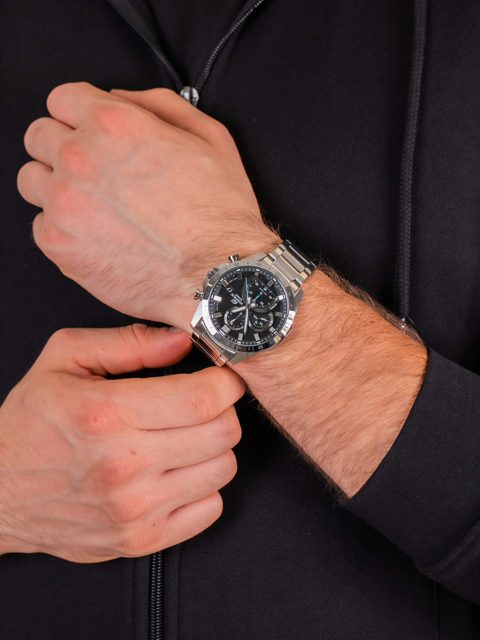  Casio EDIFICE EFR-571D-1AVUEF - hover