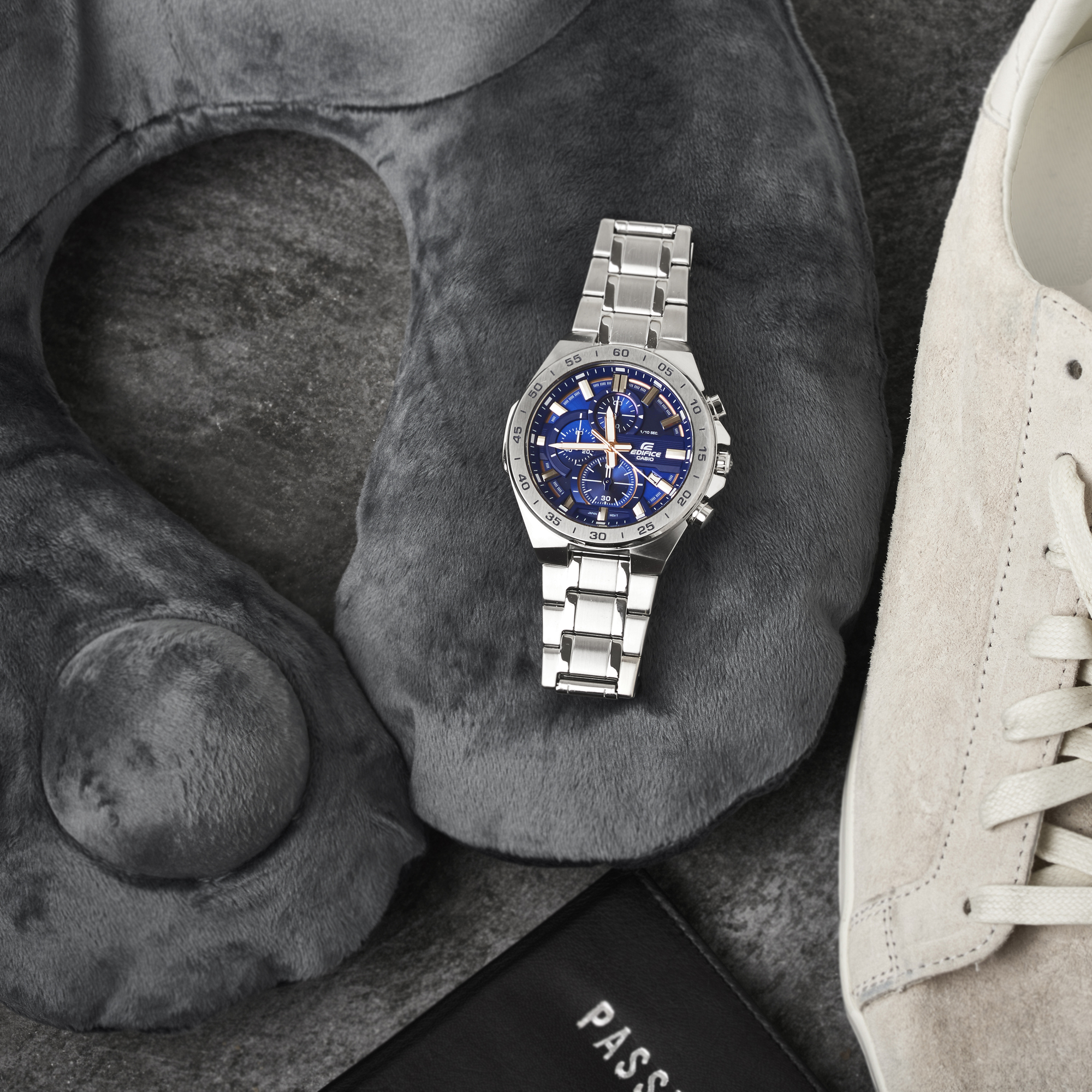 Zegarek Casio EDIFICE męski srebrny EFR-564D-2AVUEF - miniatura 3