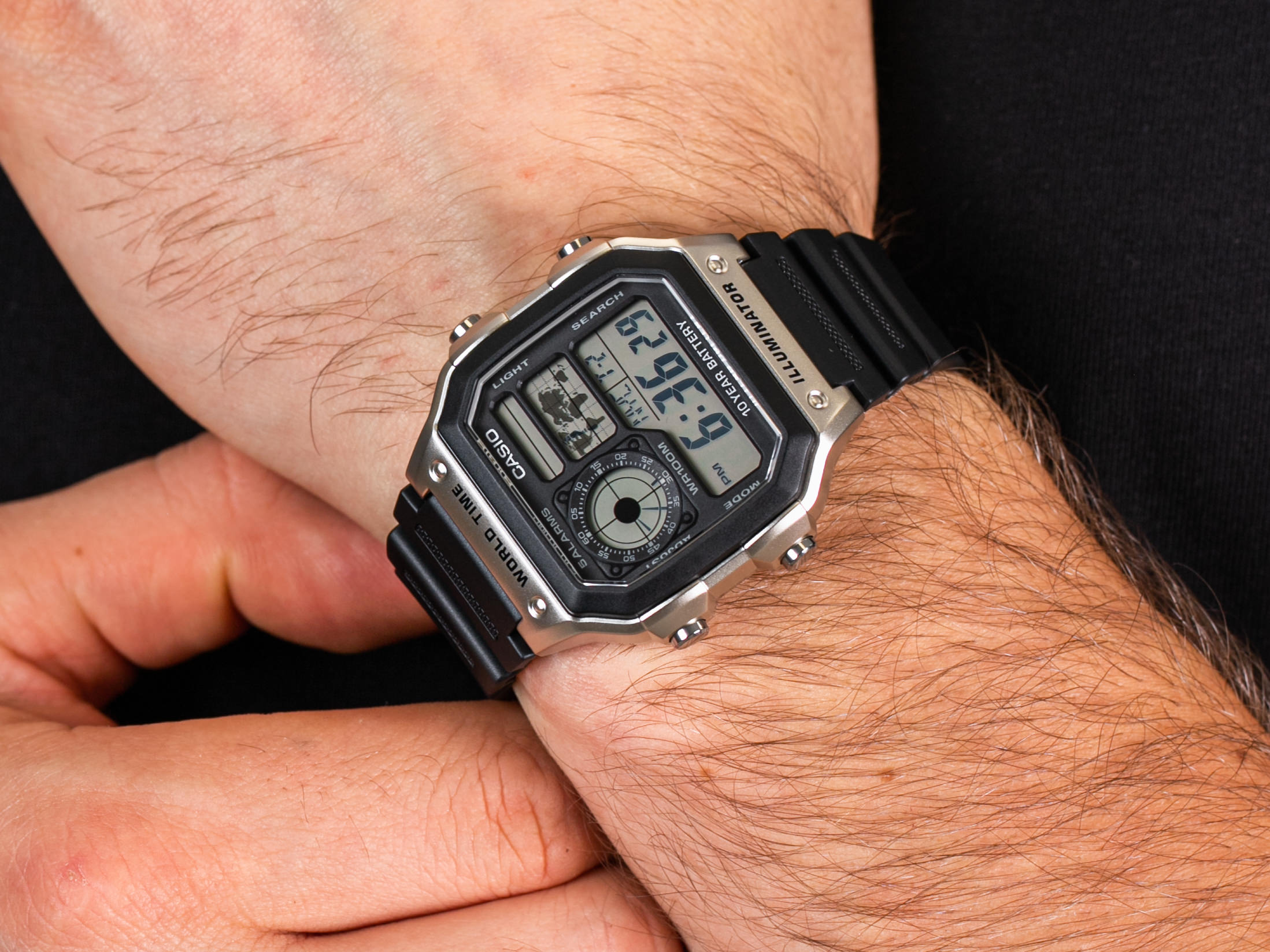 Casio AE-1200WH-1CVEF zegarek sportowy Sportowe - miniatura 2