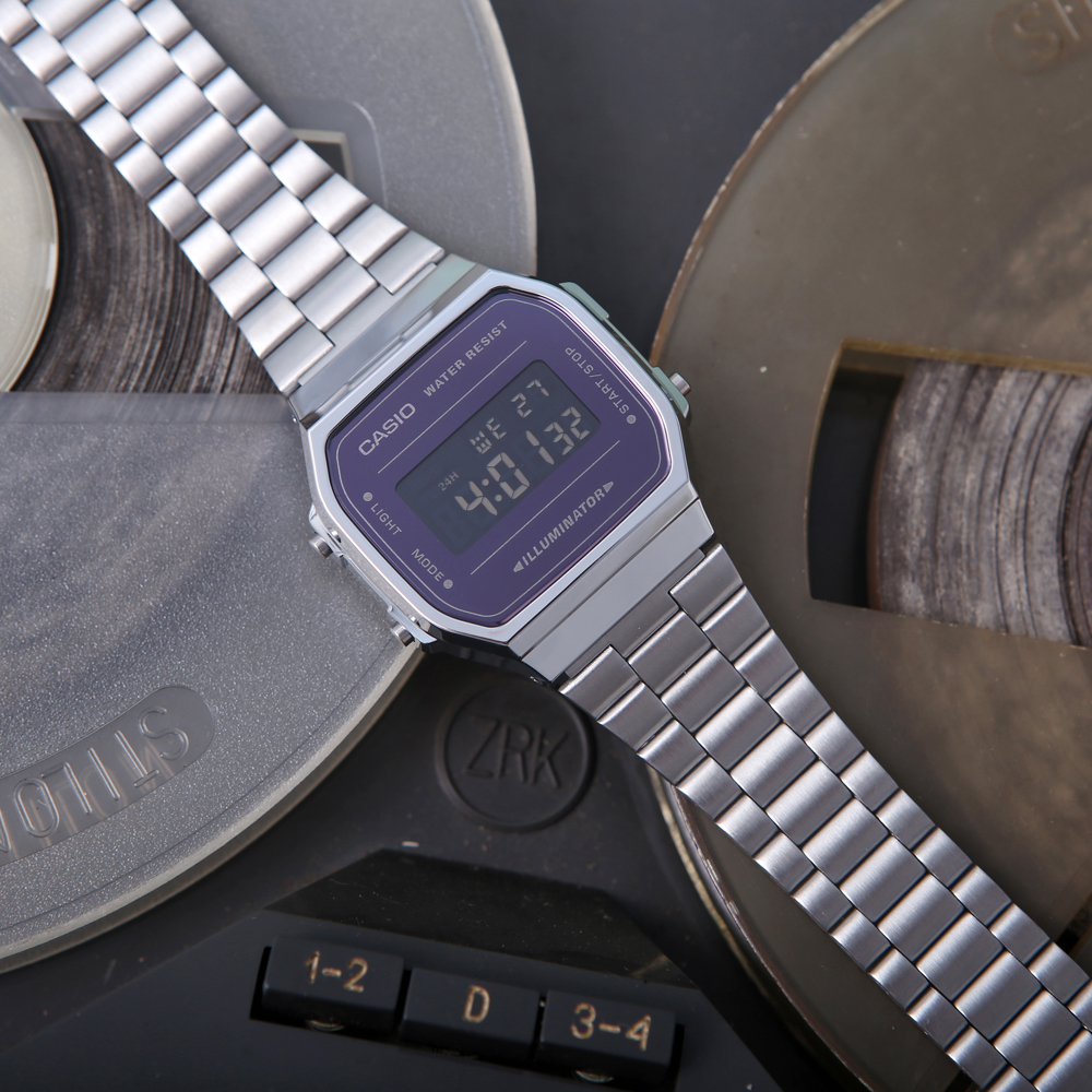 Casio Vintage A168WEM-1EF VINTAGE Maxi MIRROR FACE zegarek męski sportowy z tworzywa sztucznego - miniatura 8