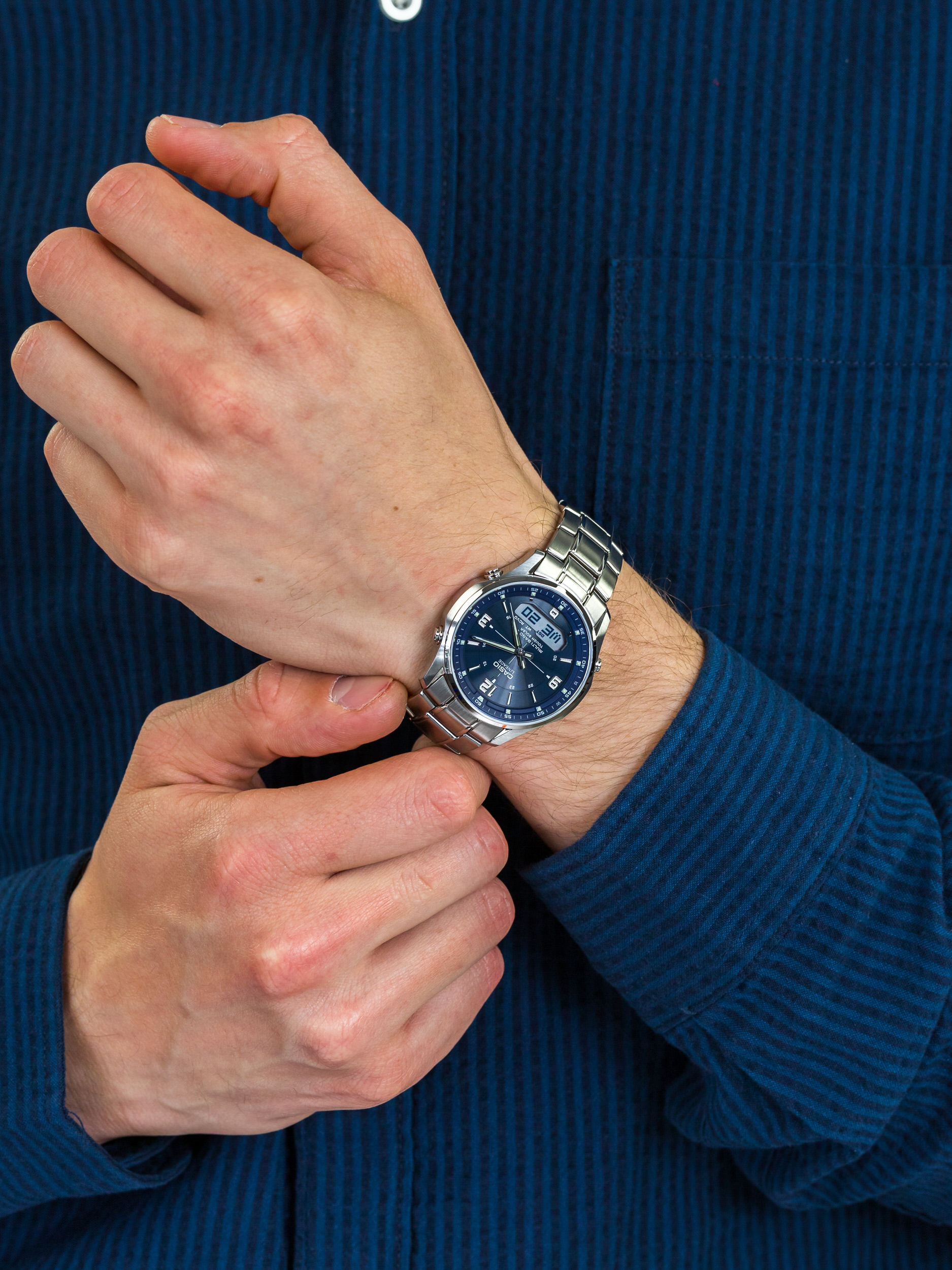 Lineage Casio LCW-M100DSE-2AER - hover