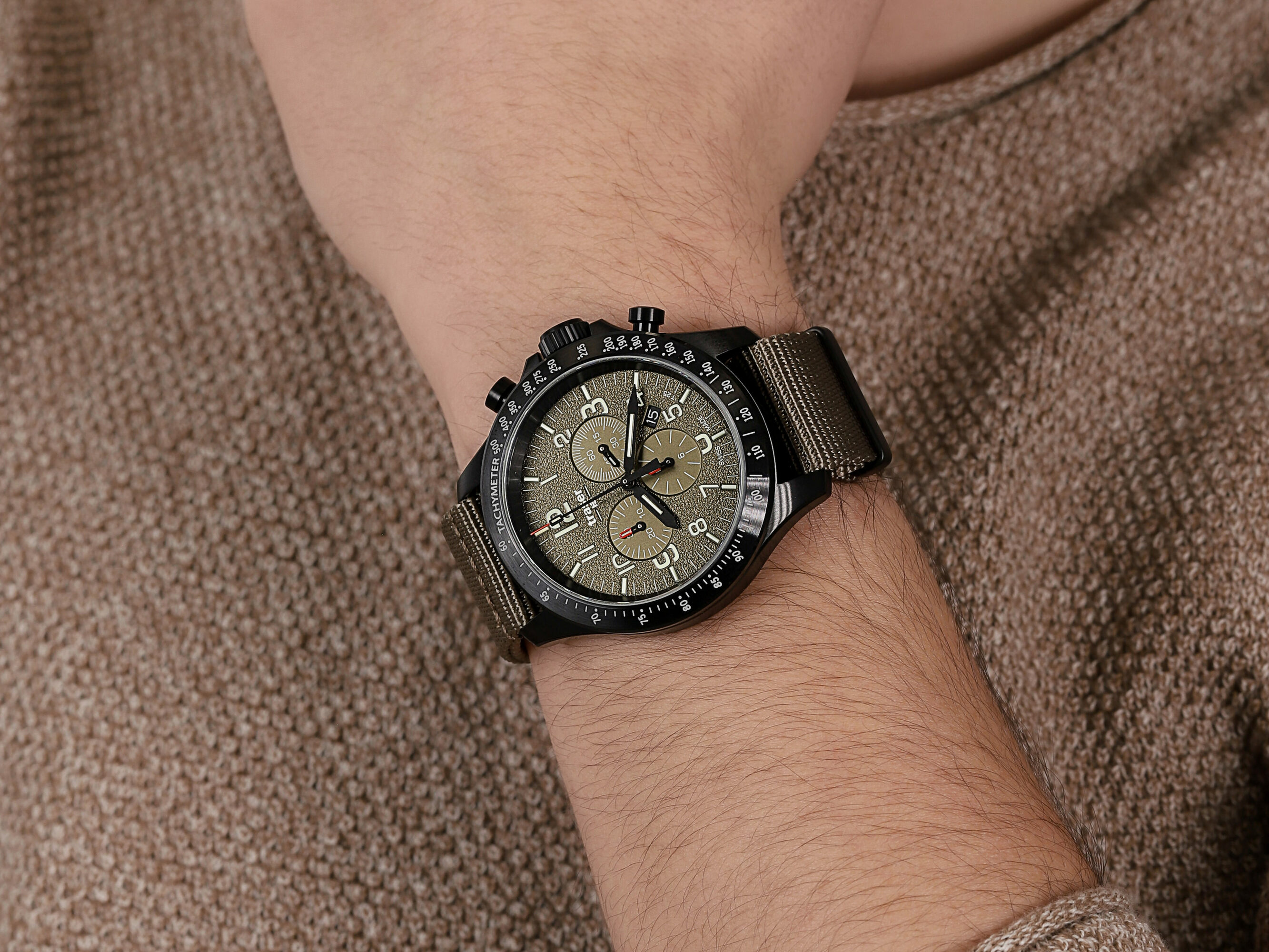 zegarek Traser TS-109459 P67 Officer Pro Chronograph Khaki NATO P67 Officer Pro Chronograph szafirowe - miniatura 3