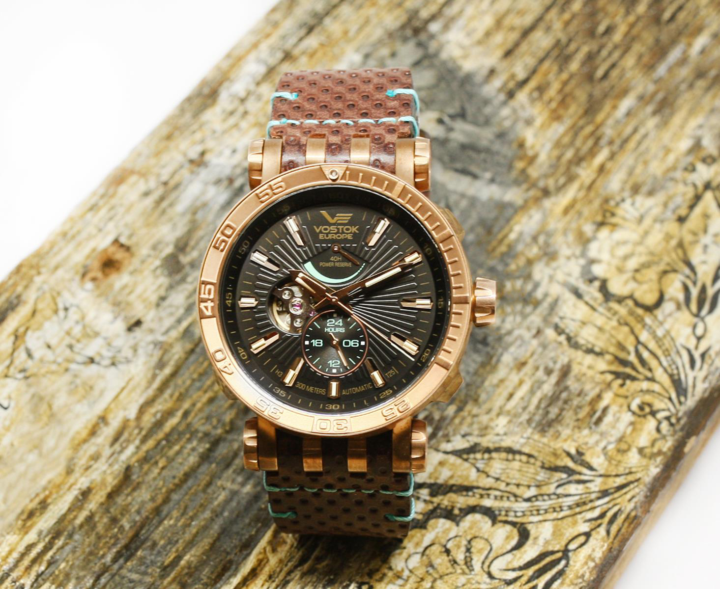 zegarek Vostok Europe YN84-575O540S brązowy Energia Rocket - miniatura 7